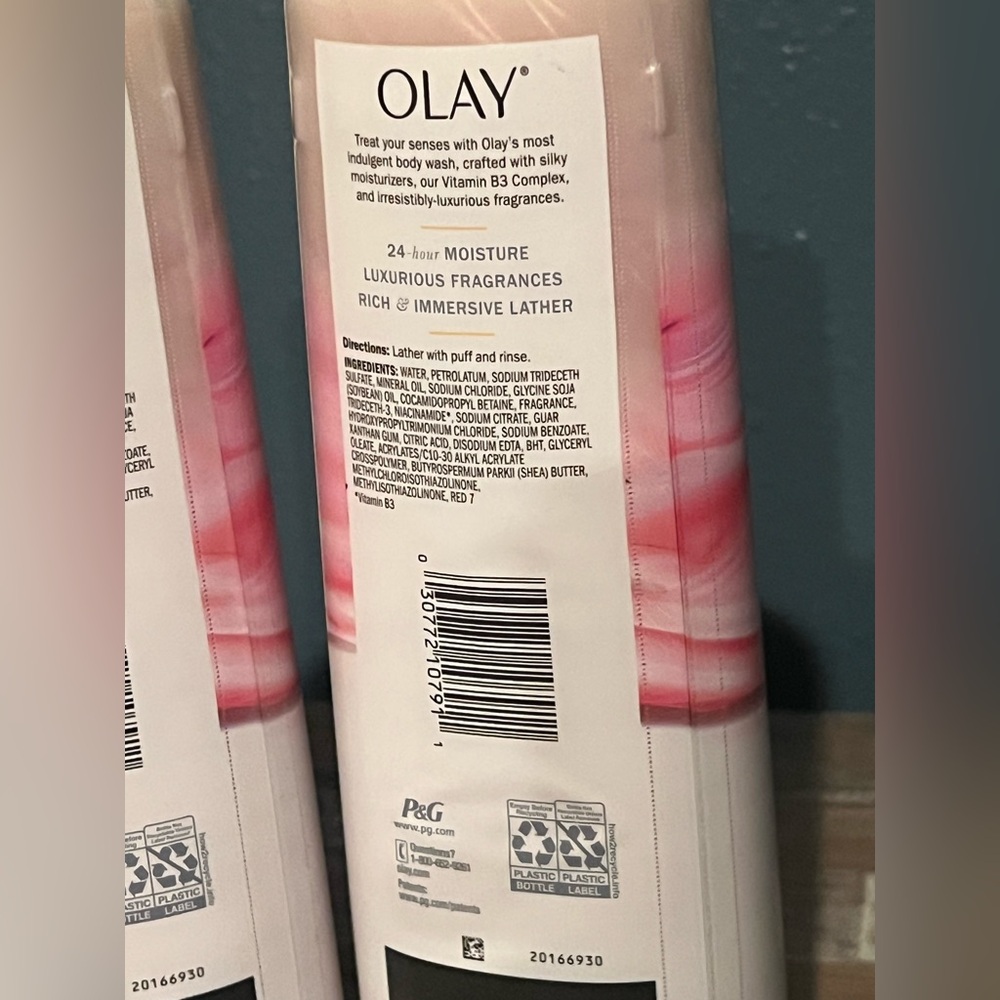 Olay Indulgent Moisture Notes Of Rose & Cherry Crème Women’s X 2 Body Washes New - Picture 8 of 8